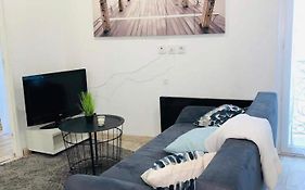 Arcole 5 - Jolie Appartement Centre Ville De Beziers Avec Garage- Wifi -Tv Connectee